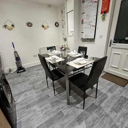 Nc23, Setup For Your Amazing & Relaxed + Free Parking + Free Fast Wifi *