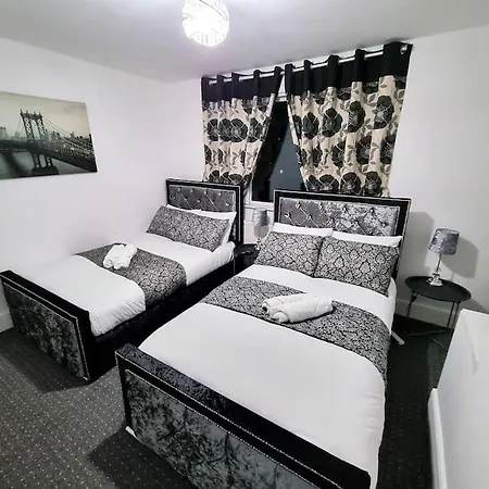 Nc23, Setup For Your Amazing & Relaxed + Free Parking + Free Fast Wifi